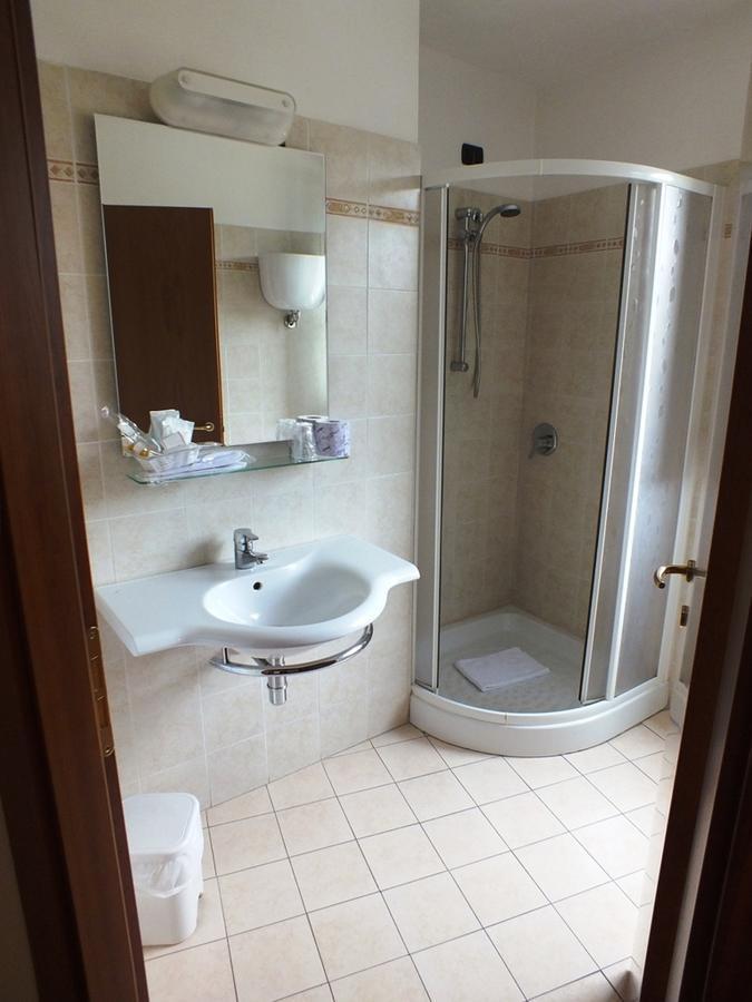SantʼAngelo in Vado Hotel Santa Chiara חדר תמונה