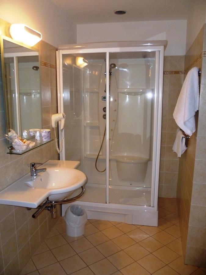 SantʼAngelo in Vado Hotel Santa Chiara חדר תמונה